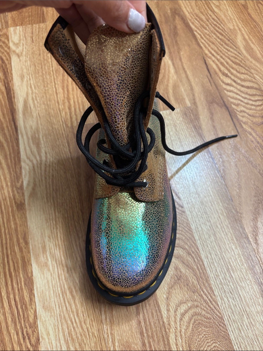 Dr. Martens AirWair Iridescent Sand Suede Leather Rainbow Ray Boots Size 7L - Picture 6 of 16